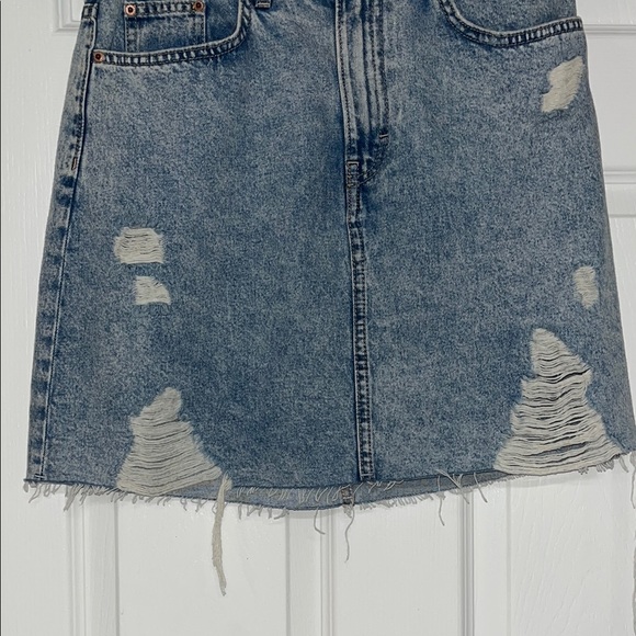 H&M Blue Classic Denim Skirt with Authentic Fading - Picture 6 of 6
